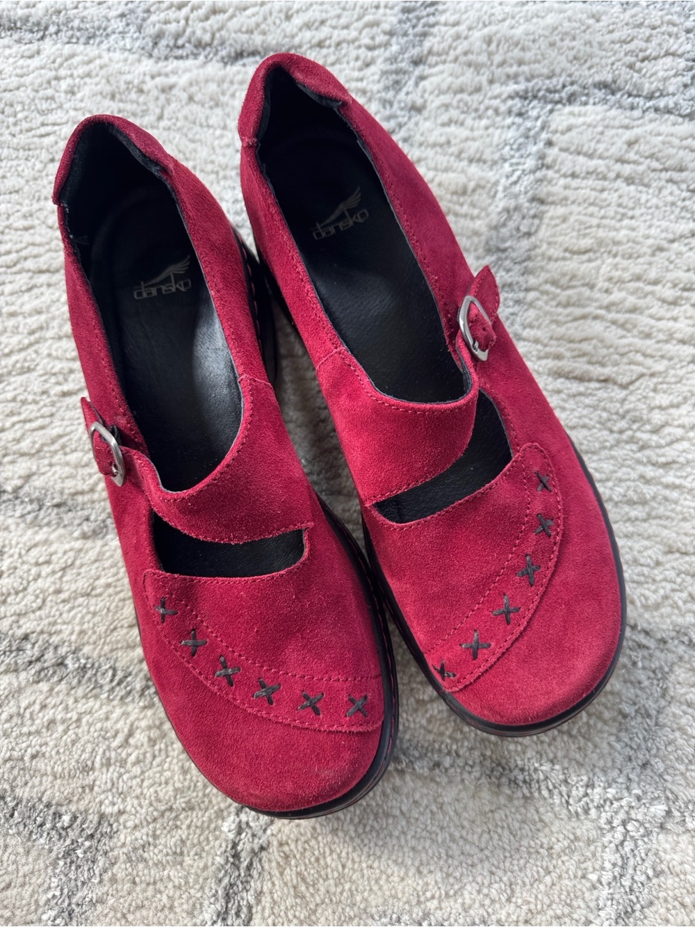 Dansko "Fran" Suede Mary Jane Burgundy/Magenta size 40 US 9.5 NWOB